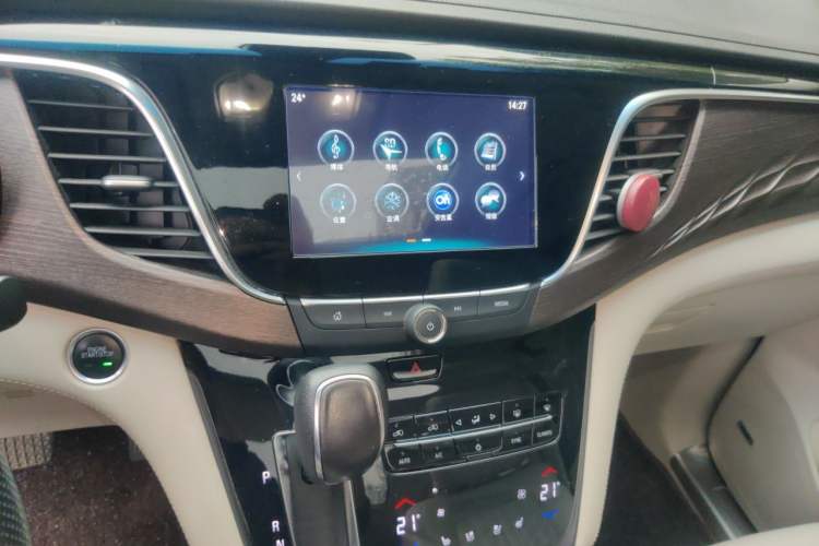 Used Buick GL8 2017 28T Avenir Avia National Emission Standard V Audio And AC Panel