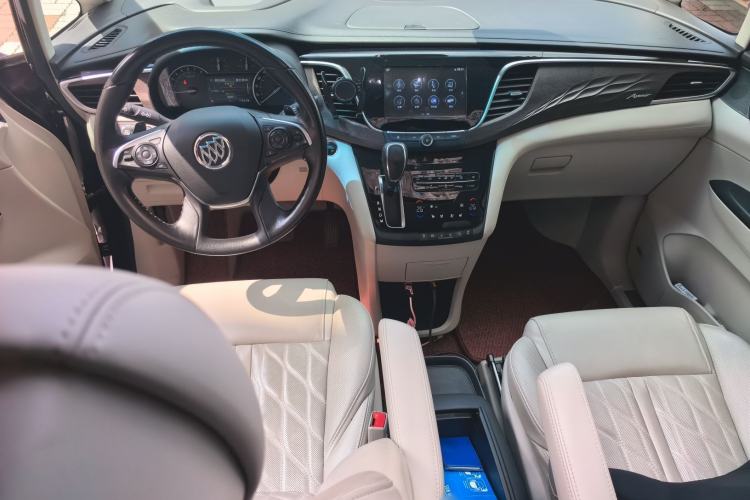 Used Buick GL8 2017 28T Avenir Avia National Emission Standard V Center Console