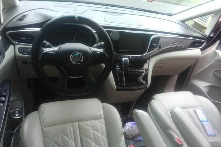 Used Buick GL8 2017 28T Avenir Avia National Emission Standard V Center Console