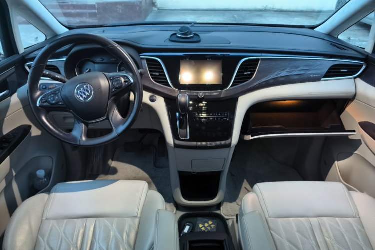 Used Buick GL8 2017 28T Avenir Avia National Emission Standard V Center Console
