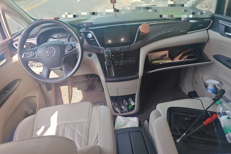 Used Buick GL8 2017 28T Avenir Avia National Emission Standard V Center Console