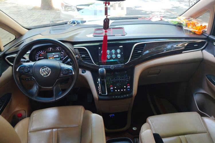 Used Buick GL8 2017 ES 28T Flagship Model China V Standard Center Console