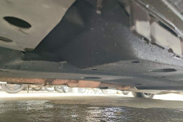 Used Buick GL8 2017 ES 28T Luxury Model China V Standard Chassis Front Left