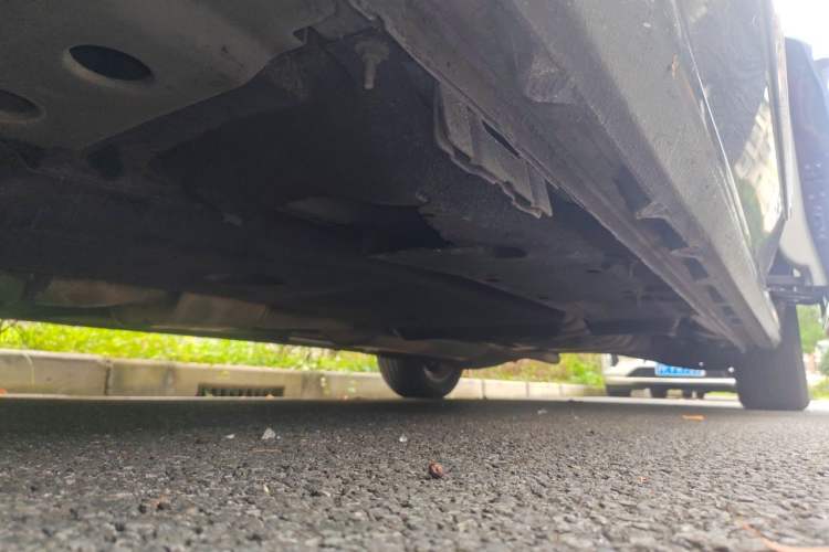 Used Buick GL8 2017 28T Avenir Avia National Emission Standard V Chassis Front Left