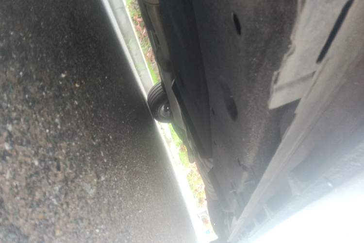 Used Buick GL8 2017 28T Avenir Avia National Emission Standard V Chassis Front Left