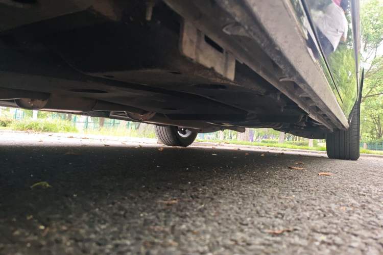 Used Buick GL8 2017 28T Avenir Avia National Emission Standard V Chassis Front Left