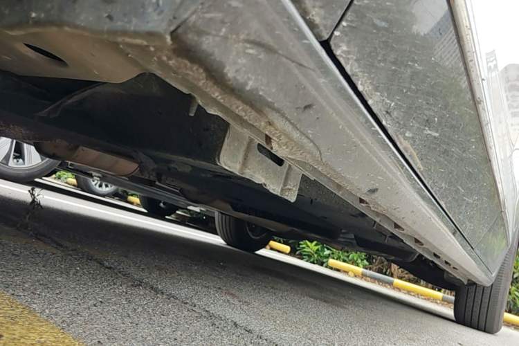 Used Buick GL8 2017 ES 28T Flagship Model China V Standard Chassis Front Left