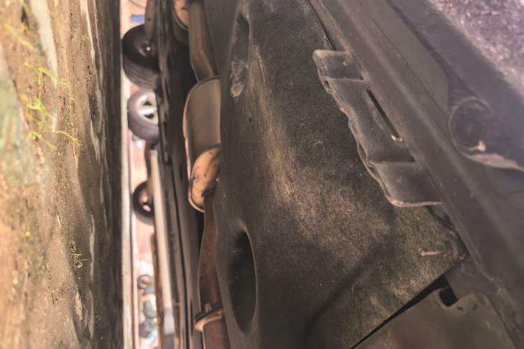 Used Buick GL8 2017 28T Avenir Avia National Emission Standard V Chassis Front Right