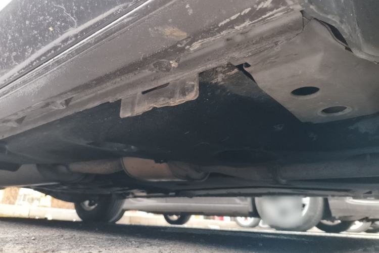 Used Buick GL8 2017 ES 28T Comfort Model China V Standard Chassis Front Right