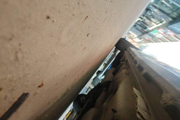 Used Buick GL8 2017 ES 28T Comfort Model China V Standard Chassis Front Right