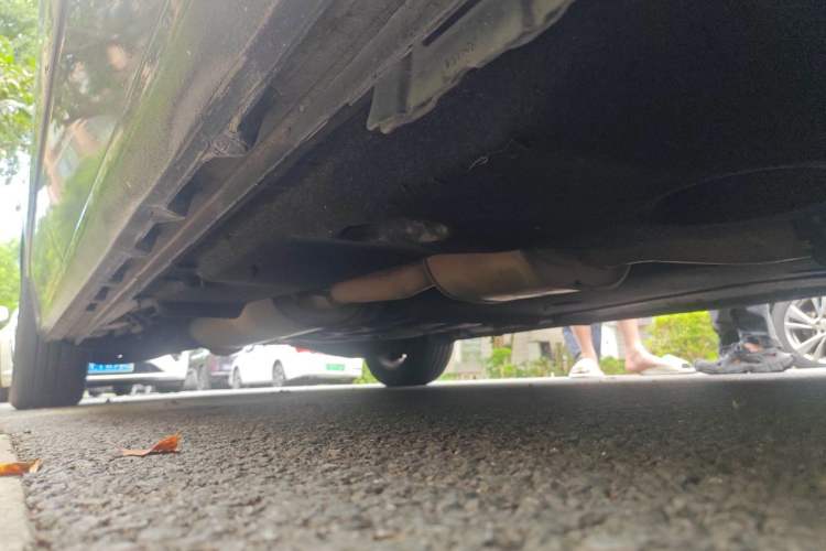 Used Buick GL8 2017 28T Avenir Avia National Emission Standard V Chassis Front Right