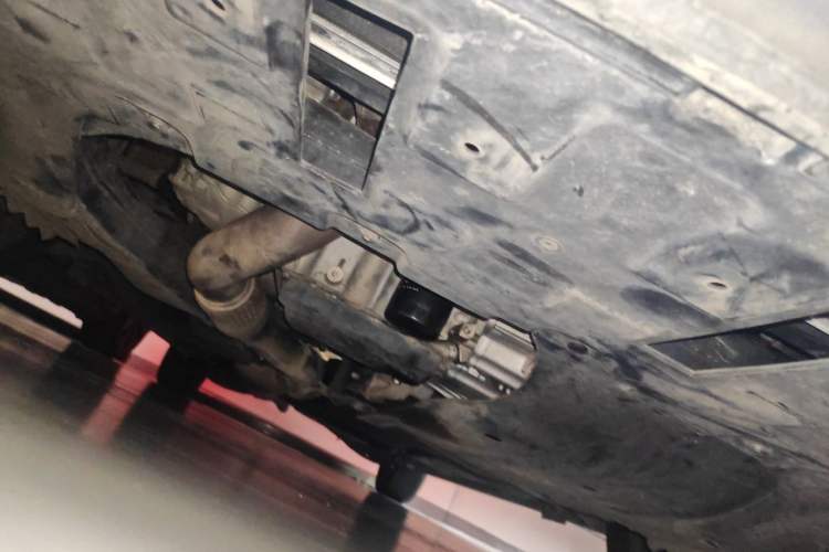 Used Buick GL8 2017 28T Avenir Avia National Emission Standard V Chassis Front