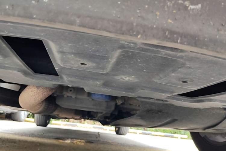 Used Buick GL8 2017 ES 28T Flagship Model China V Standard Chassis Front