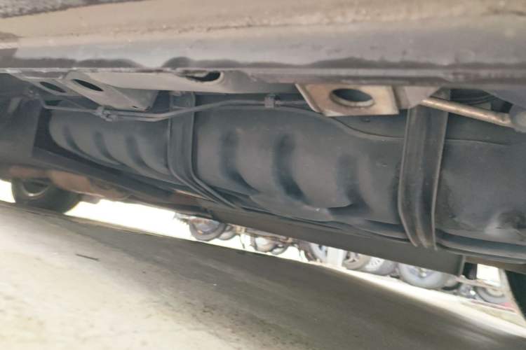 Used Buick GL8 2017 ES 28T Luxury Model China V Standard Chassis Rear Left