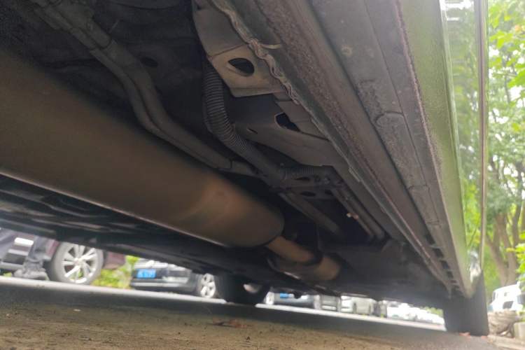 Used Buick GL8 2017 28T Avenir Avia National Emission Standard V Chassis Rear Right