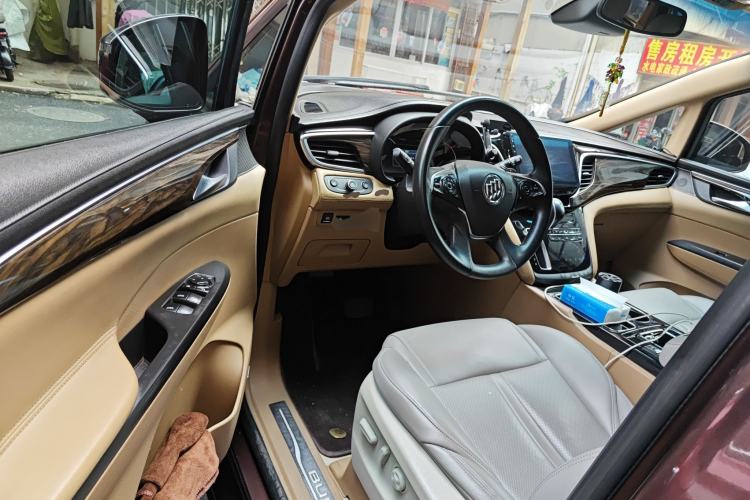 Used Buick GL8 2017 ES 28T Flagship Model China V Standard Driver Seat