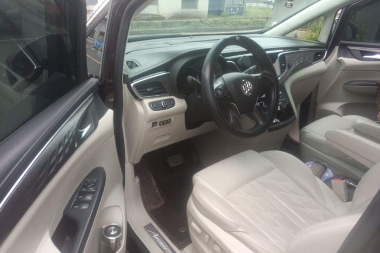 Used Buick GL8 2017 28T Avenir Avia National Emission Standard V Driver Seat
