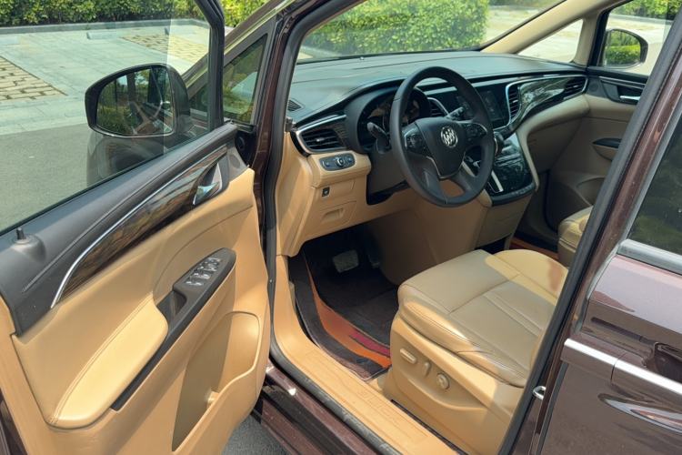 Used Buick GL8 2017 ES 28T Luxury Model China V Standard Driver Seat