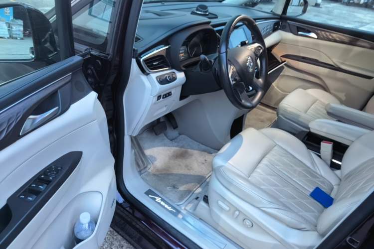 Used Buick GL8 2017 28T Avenir Avia National Emission Standard V Driver Seat