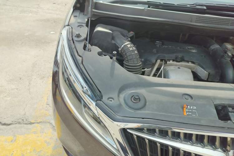 Used Buick GL8 2017 ES 28T Luxury Model China V Standard Engine Bay Right