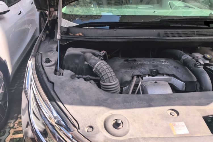 Used Buick GL8 2017 28T Avenir Avia National Emission Standard V Engine Bay Right
