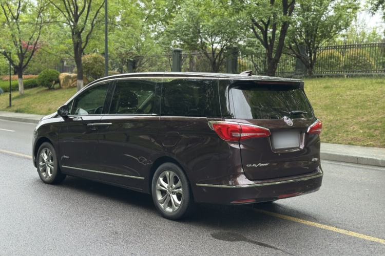 Used Buick GL8 2017 28T Avenir Avia National Emission Standard V Exterior 2