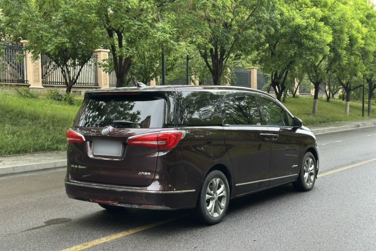 Used Buick GL8 2017 28T Avenir Avia National Emission Standard V Exterior 5