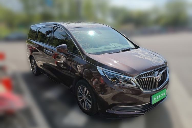 Used Buick GL8 2017 ES 28T Luxury Model China V Standard Front Right 45 Deg