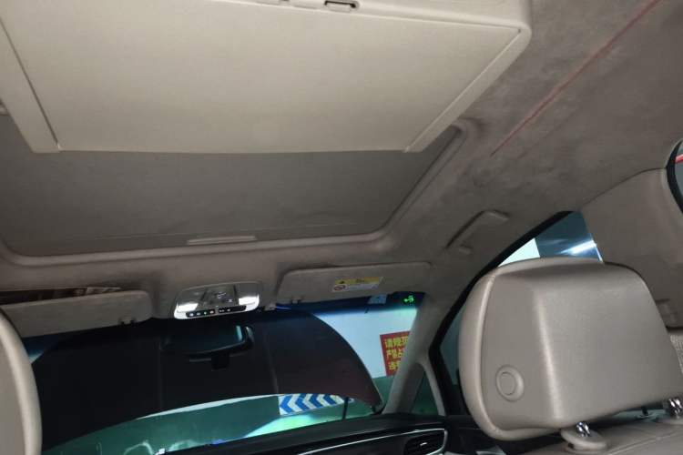 Used Buick GL8 2017 28T Avenir Avia National Emission Standard V Headliner