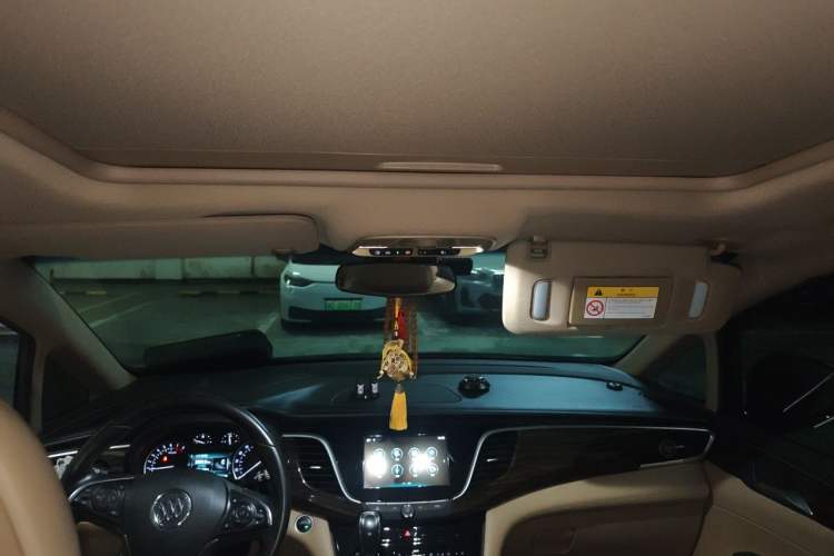 Used Buick GL8 2017 ES 28T Luxury Model China V Standard Headliner