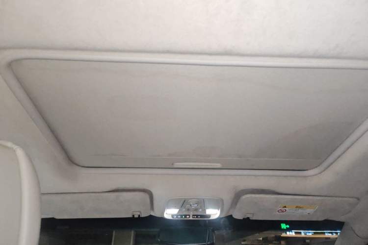 Used Buick GL8 2017 28T Avenir Avia National Emission Standard V Headliner