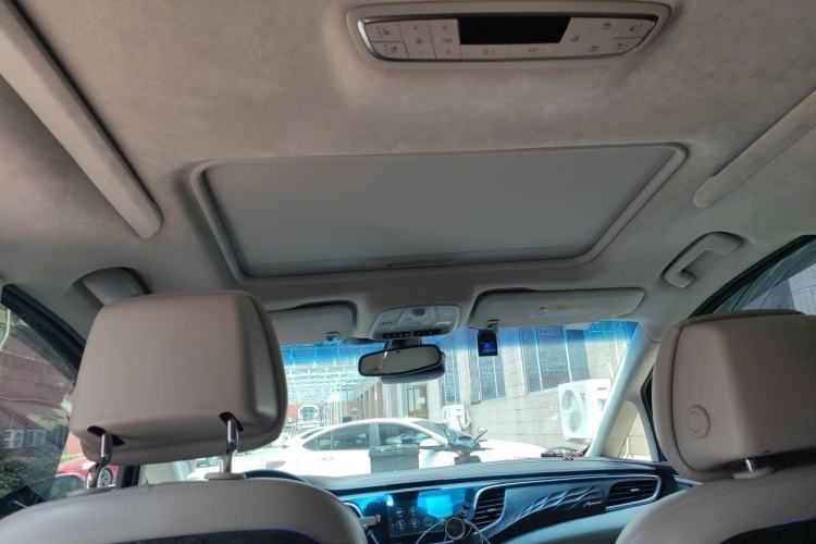 Used Buick GL8 2017 28T Avenir Avia National Emission Standard V Headliner
