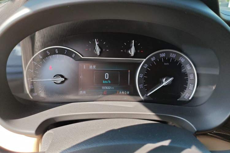 Used Buick GL8 2017 ES 28T Luxury Model China V Standard Instrument Cluster