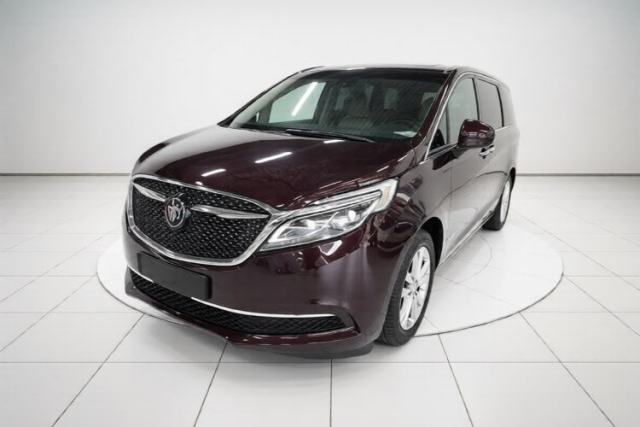 Ojetý Buick GL8 2017 28T Avenir Avia National Emission Standard V