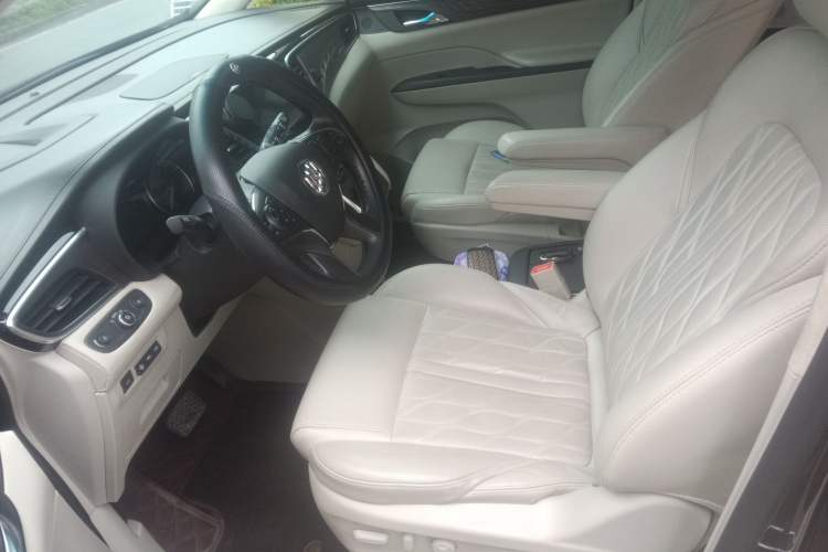 Used Buick GL8 2017 28T Avenir Avia National Emission Standard V Left Front Seat