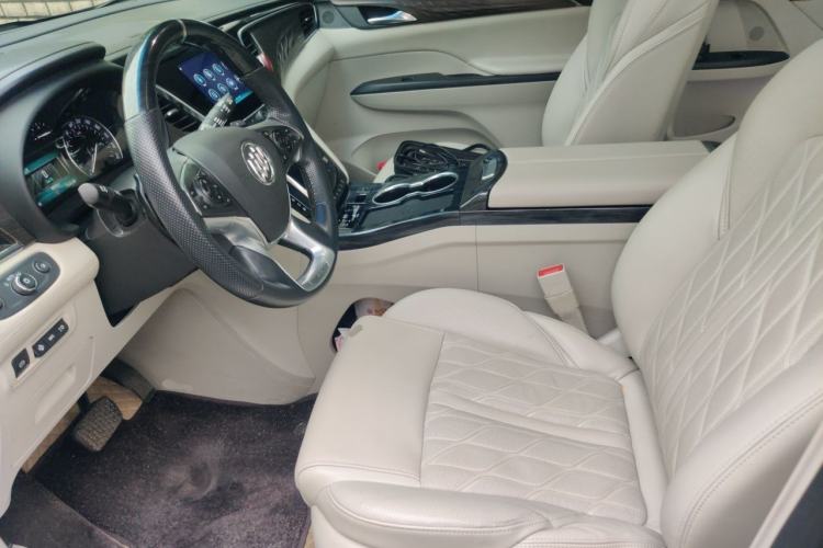 Used Buick GL8 2017 28T Avenir Avia National Emission Standard V Left Front Seat