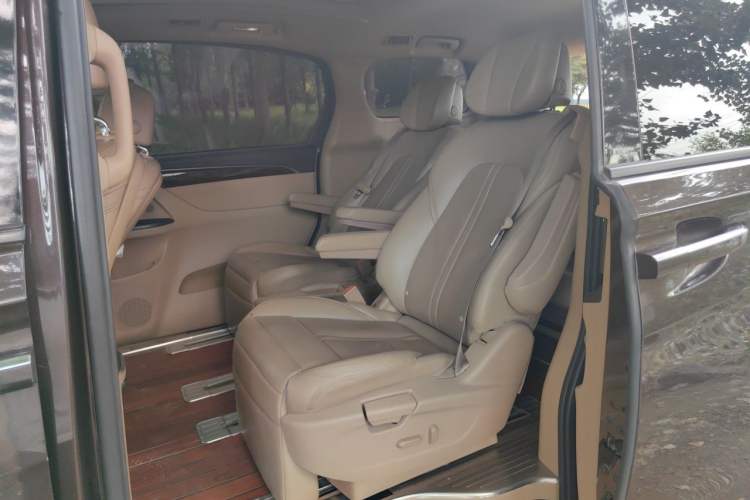 Used Buick GL8 2017 ES 28T Luxury Model China V Standard Left Rear Seat