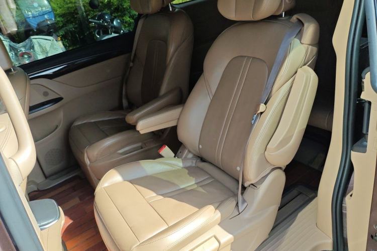 Used Buick GL8 2017 ES 28T Luxury Model China V Standard Left Rear Seat