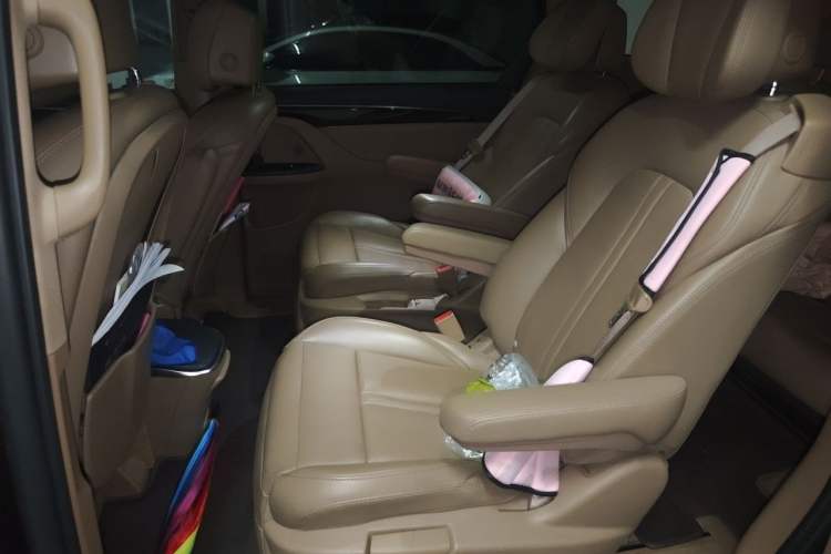 Used Buick GL8 2017 ES 28T Luxury Model China V Standard Left Rear Seat