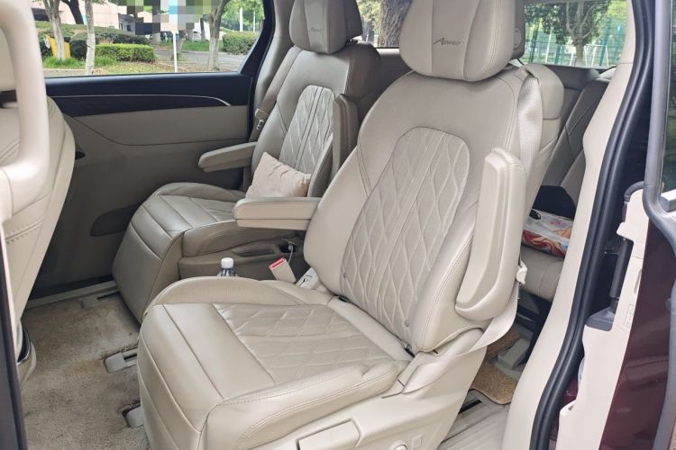 Used Buick GL8 2017 28T Avenir Avia National Emission Standard V Left Rear Seat
