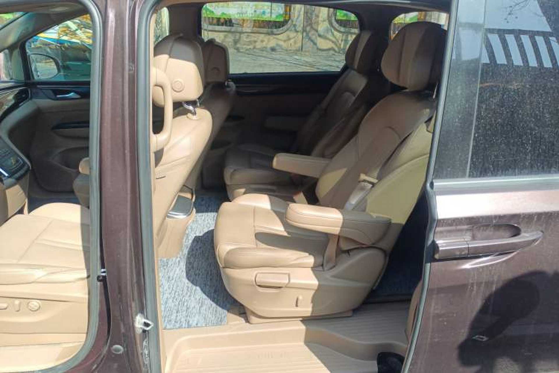 Used Buick GL8 2017 ES 28T Premium Version China V Standard Left Rear Seat