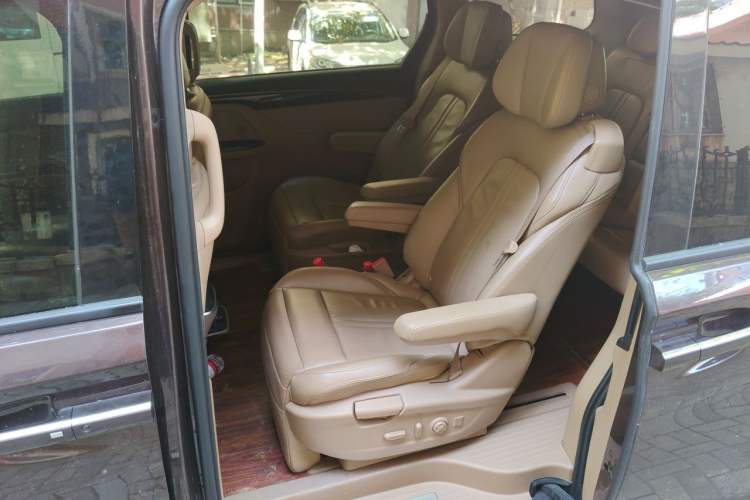 Used Buick GL8 2017 ES 28T Flagship Model China V Standard Left Rear Seat