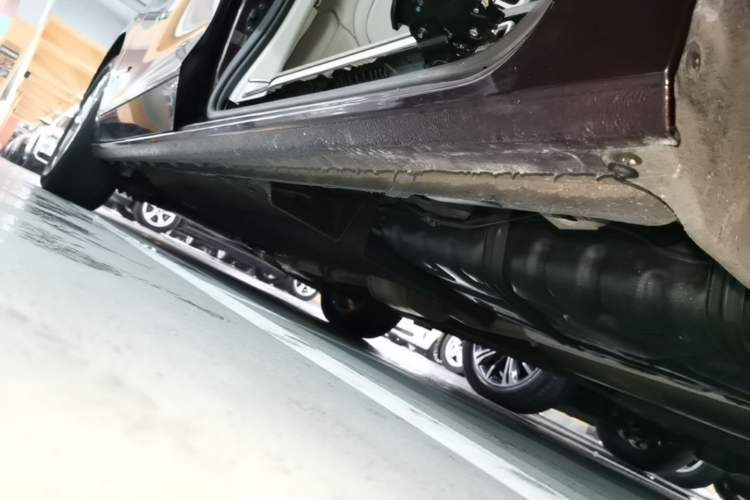 Used Buick GL8 2017 28T Avenir Avia National Emission Standard V Left Side Sill