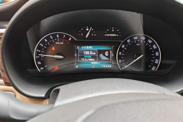Used Buick GL8 2017 ES 28T Flagship Model China V Standard Odometer Close Up