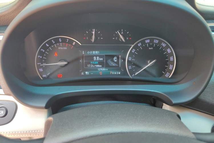 Used Buick GL8 2017 28T Avenir Avia National Emission Standard V Odometer Close Up