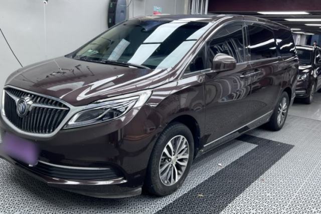 Buick GL8 2017 ES 28T Flagship Model China V Standard с пробегом