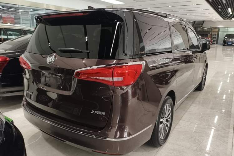Used Buick GL8 2017 ES 28T Flagship Model China V Standard Rear Right 45 Deg