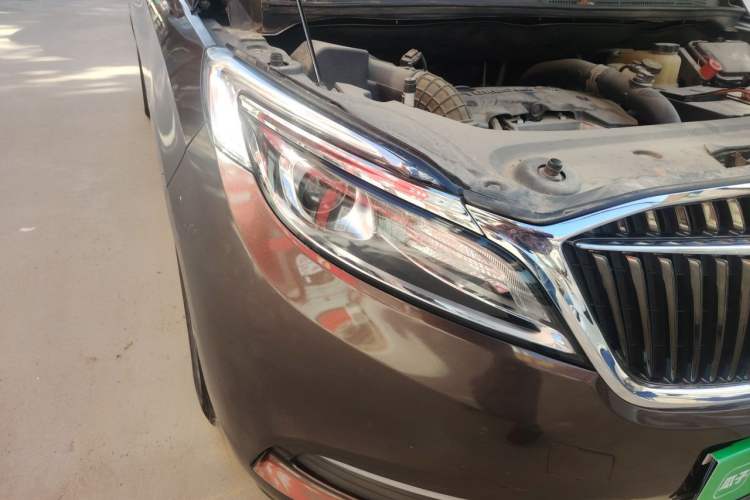 Used Buick GL8 2017 ES 28T Comfort Model China V Standard Right Front Headlight