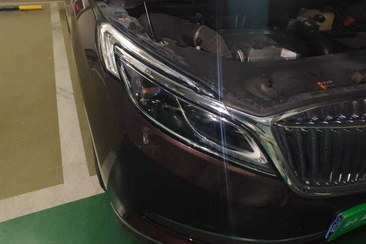 Used Buick GL8 2017 ES 28T Luxury Model China V Standard Right Front Headlight