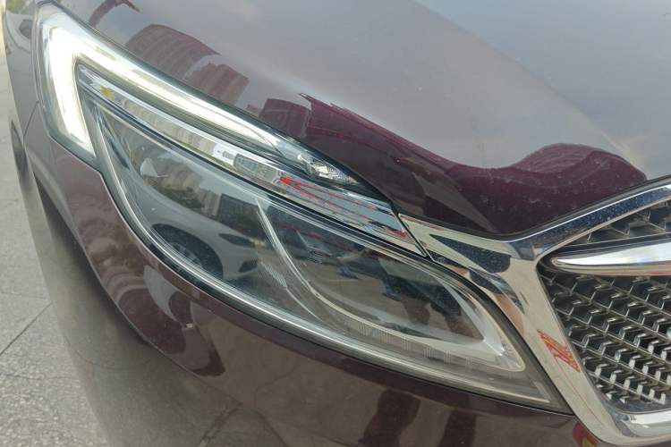Used Buick GL8 2017 28T Avenir Avia National Emission Standard V Right Front Headlight